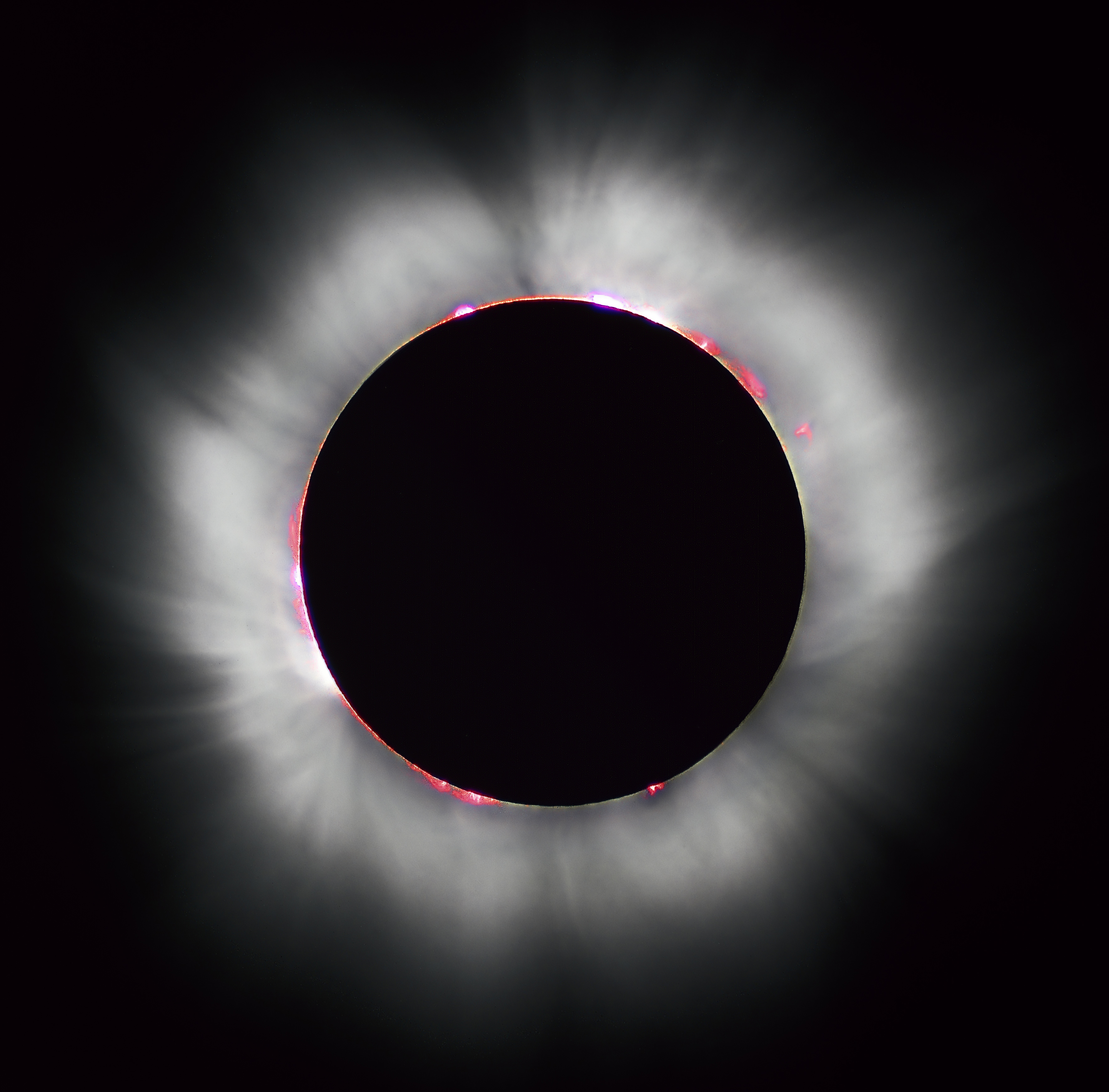 Solar_eclipse_1999_4_NR.jpg